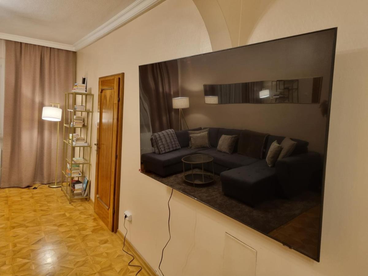 Villa With Private Sauna And Jacuzzi, 8 Min From Schloss Schoebrunn Vienna Exterior photo
