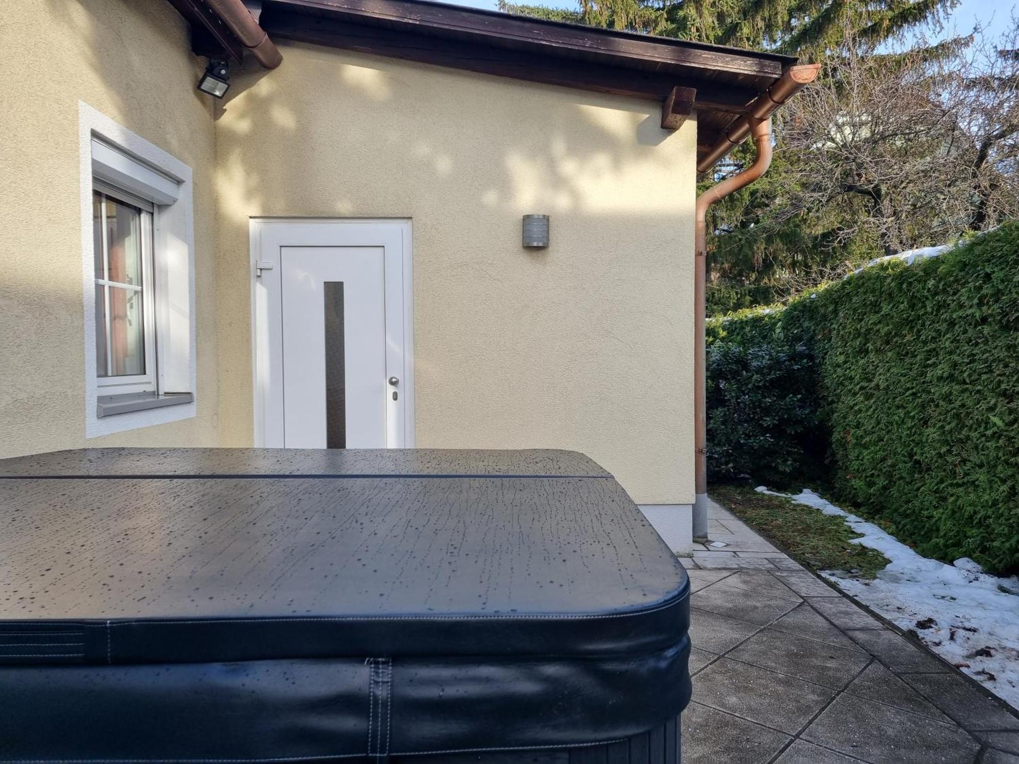 Villa With Private Sauna And Jacuzzi, 8 Min From Schloss Schoebrunn Vienna Exterior photo